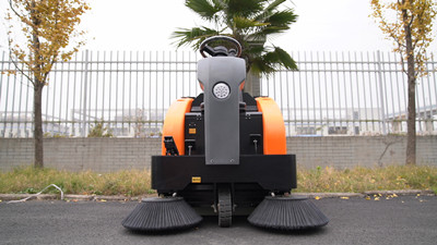 如何保養(yǎng)你的榮事達(dá)電動掃地車 如何保養(yǎng)你的榮事達(dá)電動掃地車.jpg